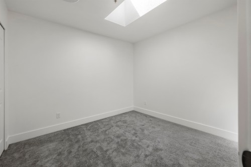 209-22356 Mcintosh Avenue, Maple Ridge, BC 