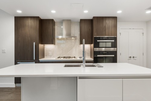 302-2888 Arbutus Street, Vancouver, BC 