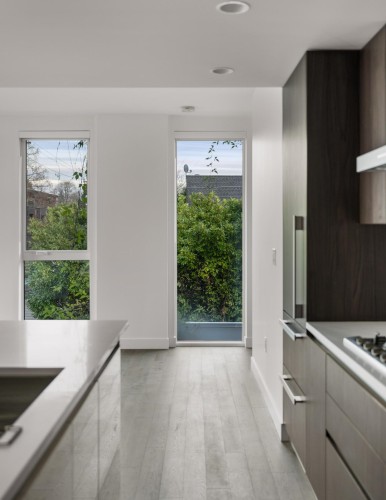 302-2888 Arbutus Street, Vancouver, BC 