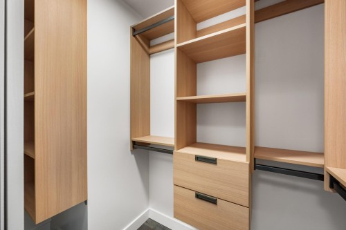 302-2888 Arbutus Street, Vancouver, BC 