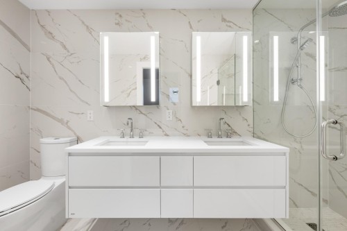 302-2888 Arbutus Street, Vancouver, BC 