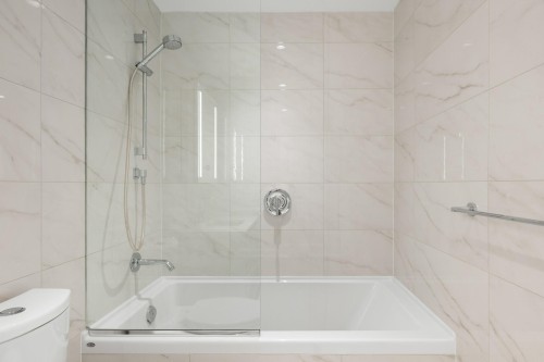 302-2888 Arbutus Street, Vancouver, BC 