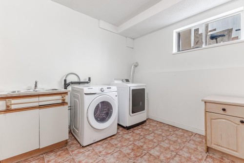 5843 Carson Street, Burnaby, BC 