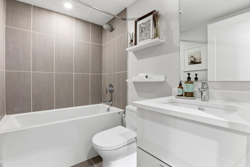 2126 St Johns Street Street, Port Moody, BC 