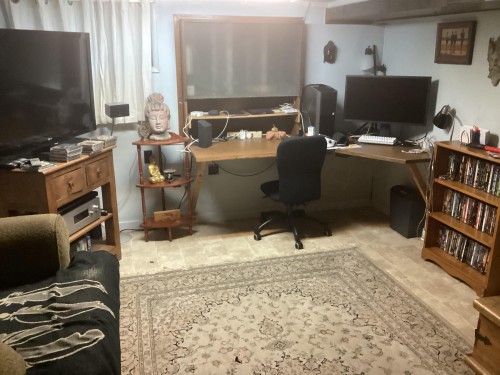 488 4Th Street E, North Vancouver, BC 