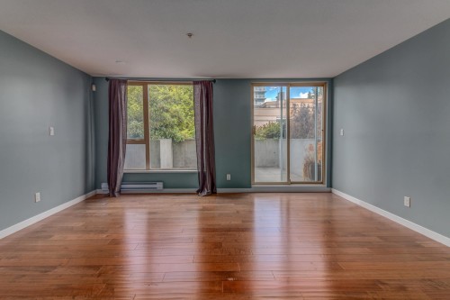 201-3089 Oak Street, Vancouver, BC 