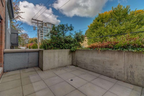 201-3089 Oak Street, Vancouver, BC 