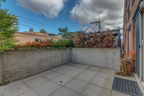 201-3089 Oak Street, Vancouver, BC 