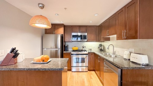 411-3811 Hastings Street, Burnaby, BC 