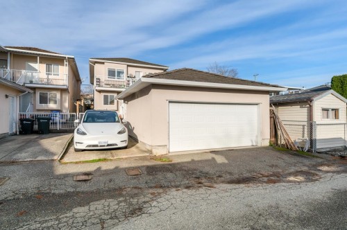 5456 Neville Street, Burnaby, BC 