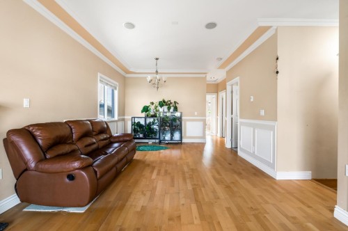 5456 Neville Street, Burnaby, BC 