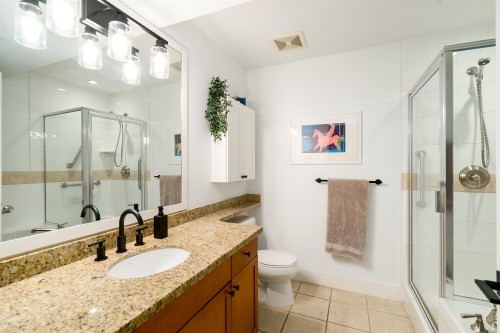 2460 Sasamat Street, Vancouver, BC 