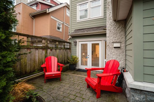 2460 Sasamat Street, Vancouver, BC 