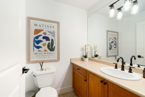 2460 Sasamat Street, Vancouver, BC 