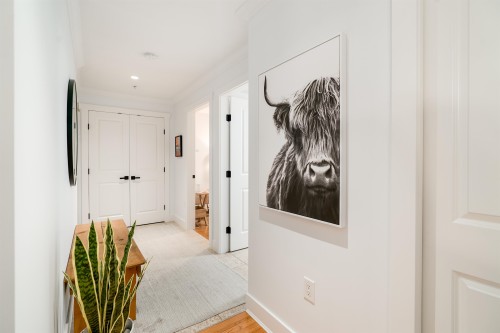 2460 Sasamat Street, Vancouver, BC 