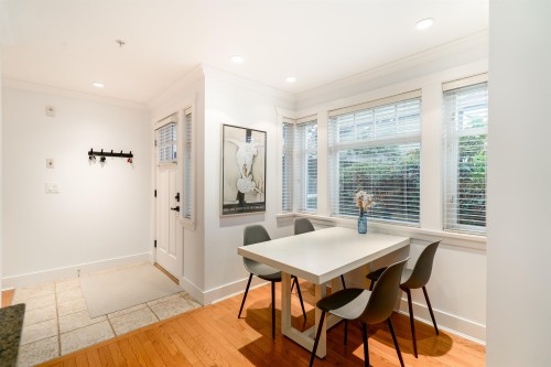 2460 Sasamat Street, Vancouver, BC 