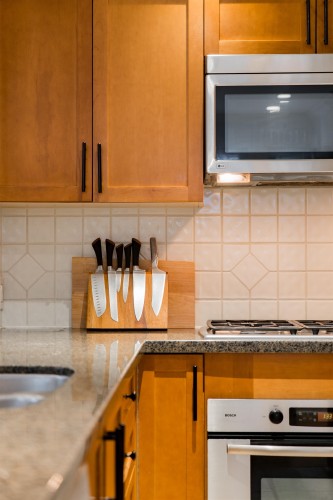 2460 Sasamat Street, Vancouver, BC 