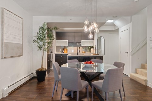 188 Chesterfield Avenue, North Vancouver, BC 