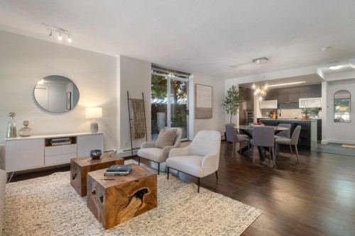 188 Chesterfield Avenue, North Vancouver, BC 