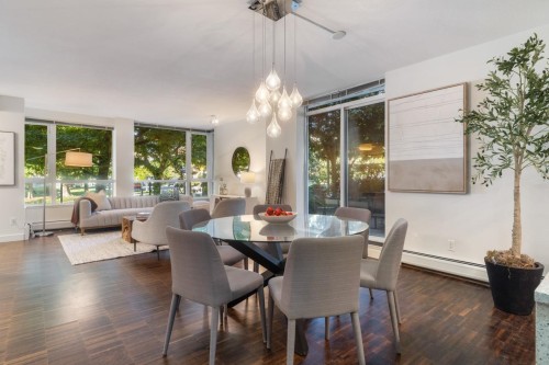 188 Chesterfield Avenue, North Vancouver, BC 