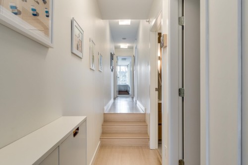 Ph1-562 7Th Avenue E, Vancouver, BC 