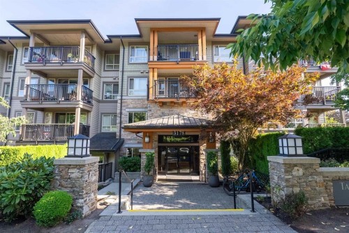 501-3178 Dayanee Springs Boulevard, Coquitlam, BC 