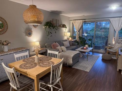 501-3178 Dayanee Springs Boulevard, Coquitlam, BC 
