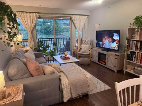 501-3178 Dayanee Springs Boulevard, Coquitlam, BC 