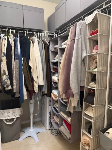 501-3178 Dayanee Springs Boulevard, Coquitlam, BC 