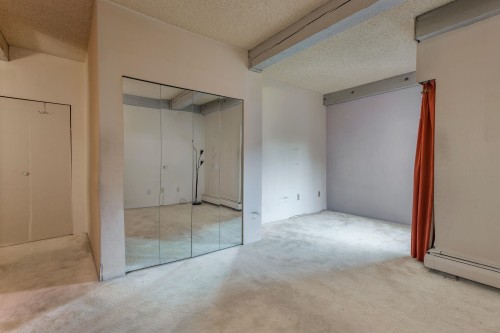 201-1535 Nelson Street, Vancouver, BC 