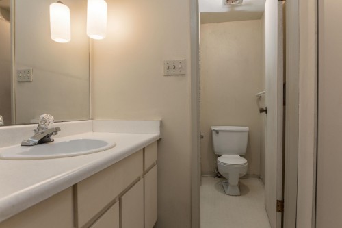 201-1535 Nelson Street, Vancouver, BC 