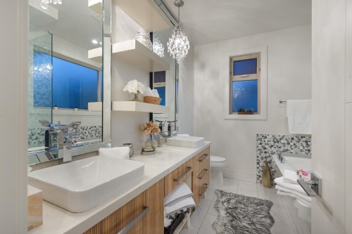 1450 Fulton Avenue, West Vancouver, BC 