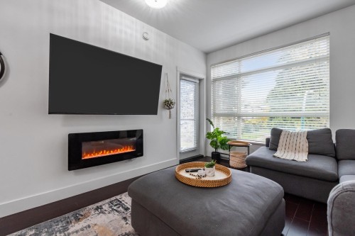 205-2436 Kelly Avenue, Port Coquitlam, BC 