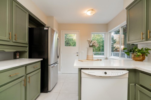 1648 Scarborough Crescent, Port Coquitlam, BC 