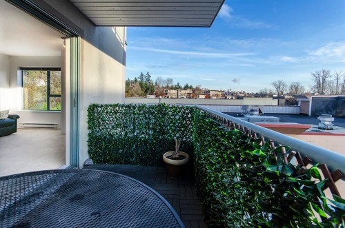 206-1085 17Th Street W, North Vancouver, BC 