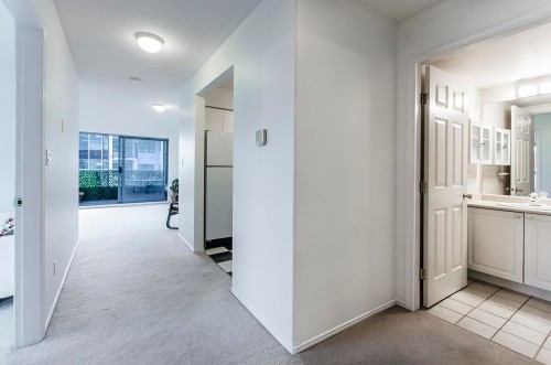 206-1085 17Th Street W, North Vancouver, BC 