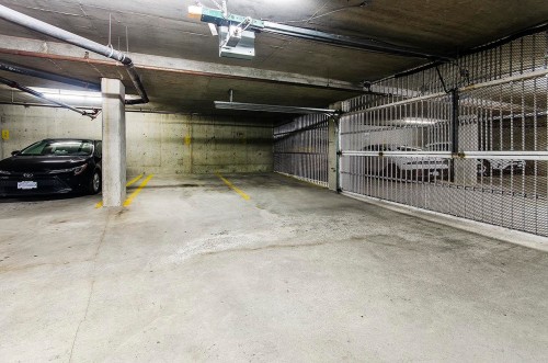 206-1085 17Th Street W, North Vancouver, BC 