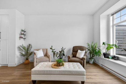 44-3552 Victoria Drive, Coquitlam, BC 