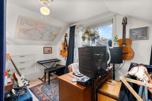 831 38Th Avenue E, Vancouver, BC 