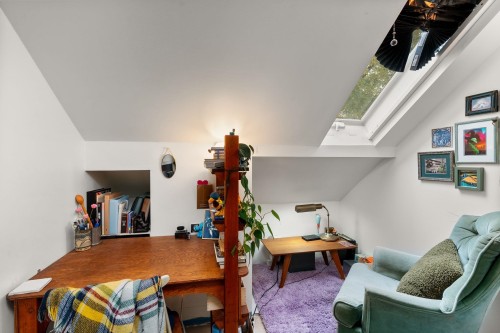 831 38Th Avenue E, Vancouver, BC 