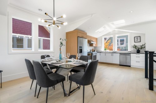 1427 27Th Avenue E, Vancouver, BC 