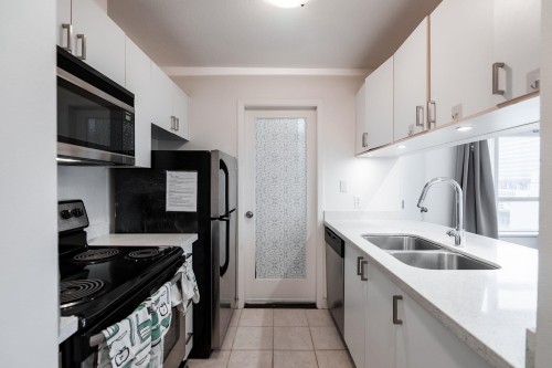 1409-438 Seymour Street, Vancouver, BC 