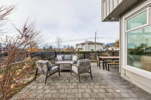 366 Keith Road W, North Vancouver, BC 
