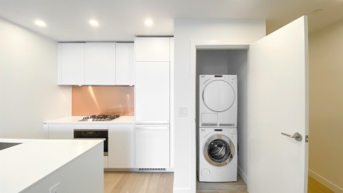 38Xx-1480 Howe Street, Vancouver, BC 