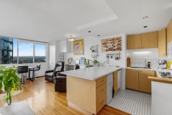 901-1250 Burnaby Street  Vancouver, BC V6E 1P5