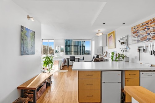 901-1250 Burnaby Street, Vancouver, BC 