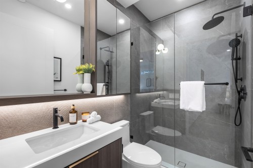 544 46Th Avenue E, Vancouver, BC 