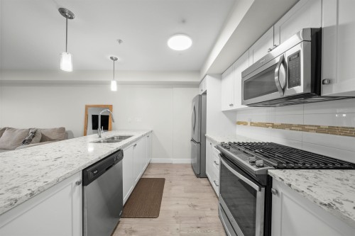 109-4815 55B Street, Ladner, BC 