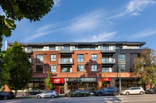 303-2419 Grant Street, Vancouver, BC 