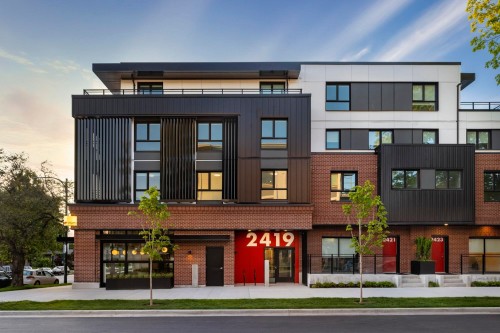 303-2419 Grant Street, Vancouver, BC 